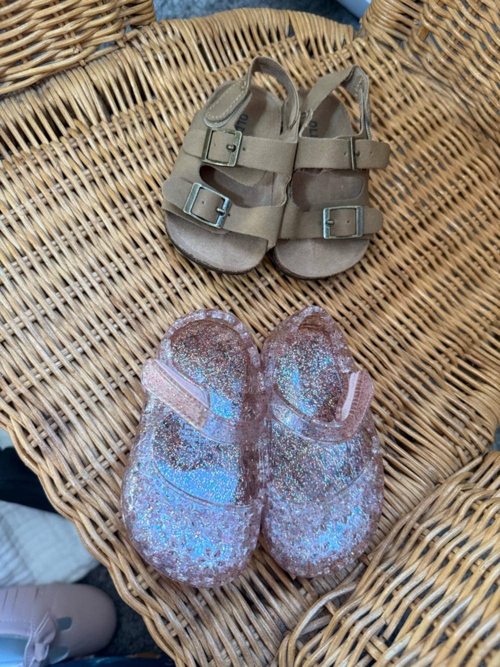 Old Navy Bundle Sparkle Pink Jelly Sandals and Tan Sandal for Kids